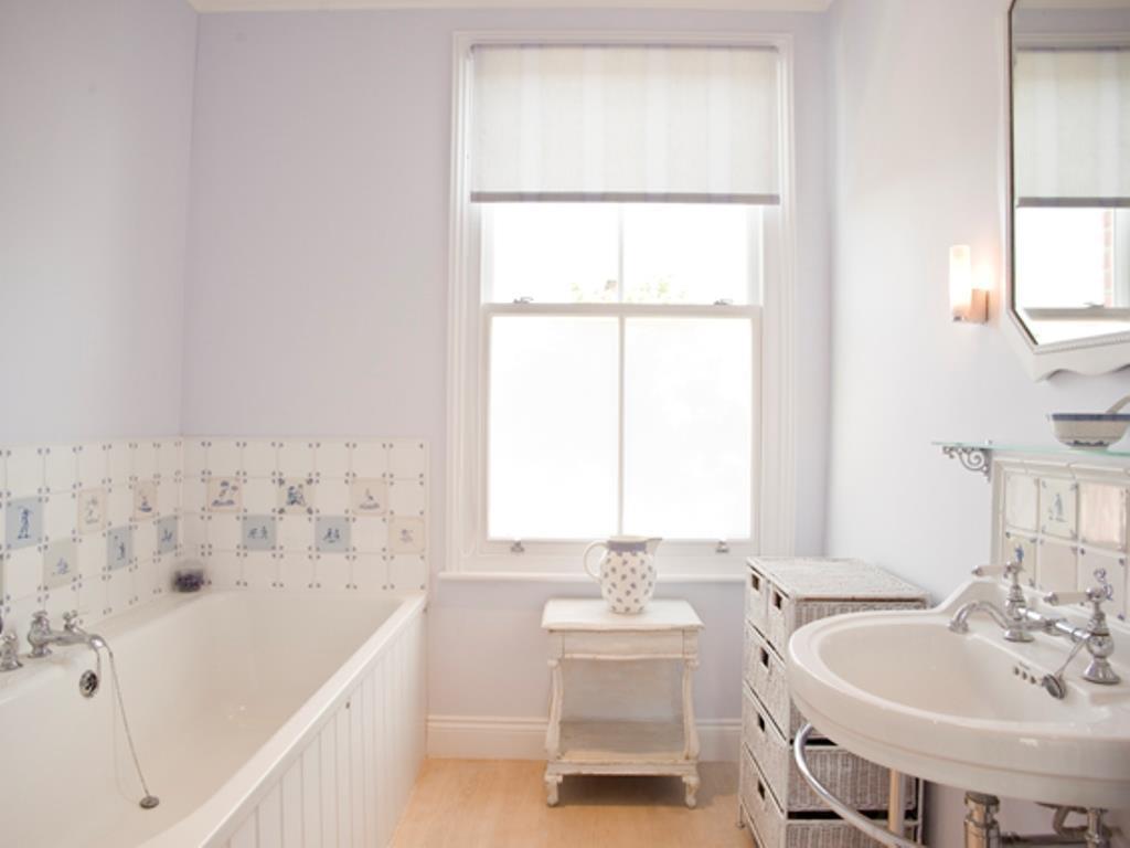 Veeve - House Bassein Park Road - Shepherd's Bush Appartamento